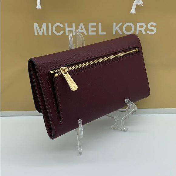 MICHAEL KORS JET SET TRAVEL LG TRIFOLD MERLOT - Picture 8 of 16